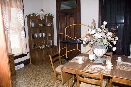 dinnert room